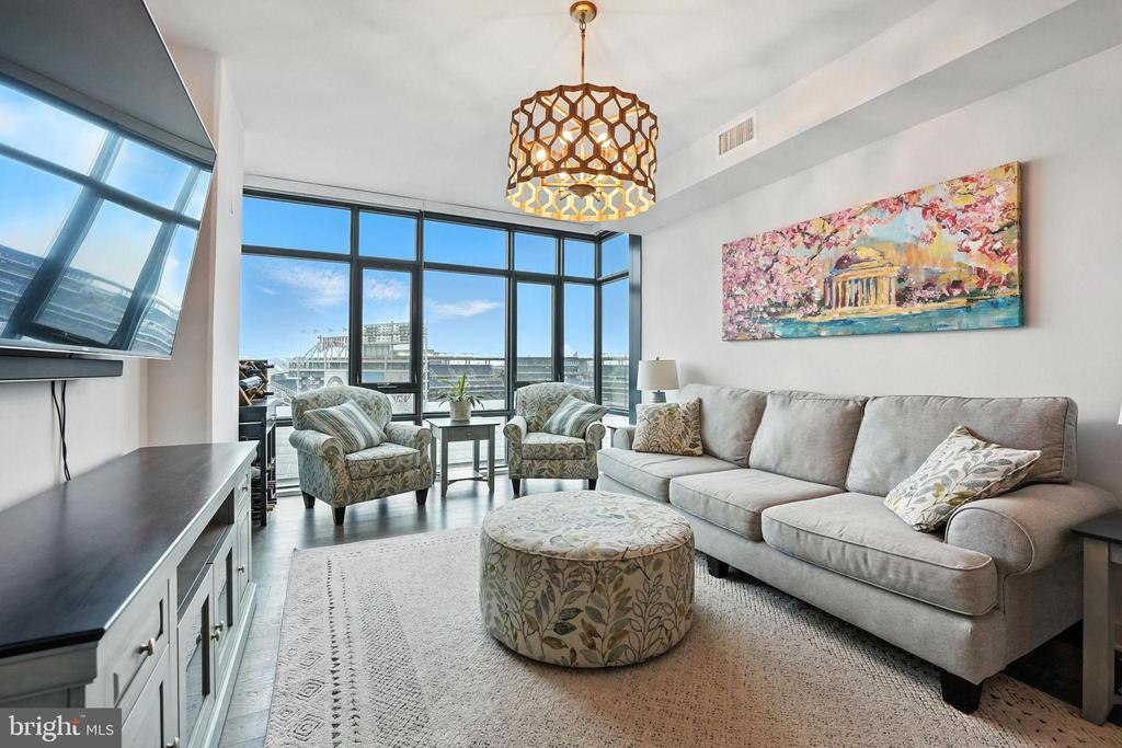 70 N St SE in Washington, DC - Building Photo