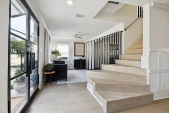 4148 Bissonnet St in West University Place, TX - Building Photo - Building Photo