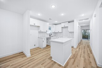 9318 Sundown Dr in Houston, TX - Foto de edificio - Building Photo