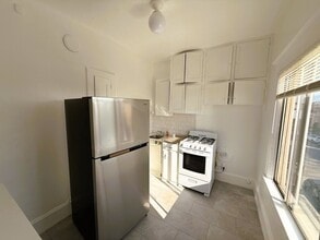 464 41st St in Oakland, CA - Building Photo - Building Photo