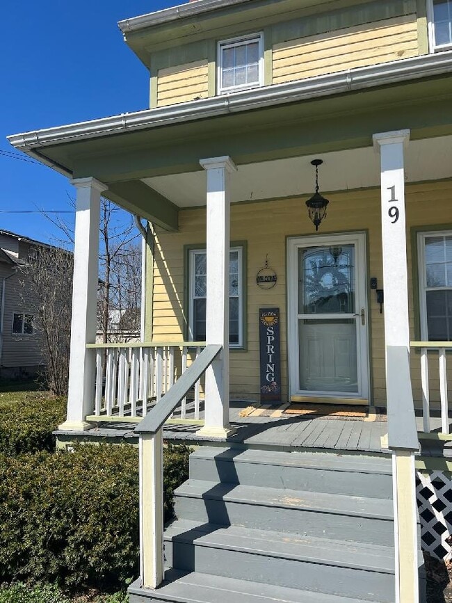 19 Pardee St, Unit A.