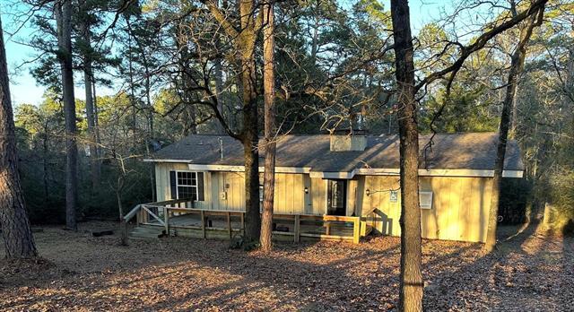 property at 1476 Holly Trail