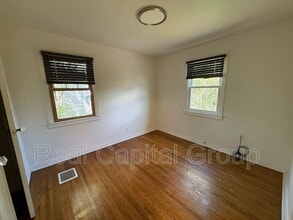 1 Virginia Rd in Buffalo, NY - Building Photo - Building Photo