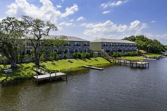 943 Paddleboard in Melbourne, FL - Foto de edificio - Building Photo