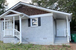 3450 Glenwood Rd in Decatur, GA - Building Photo