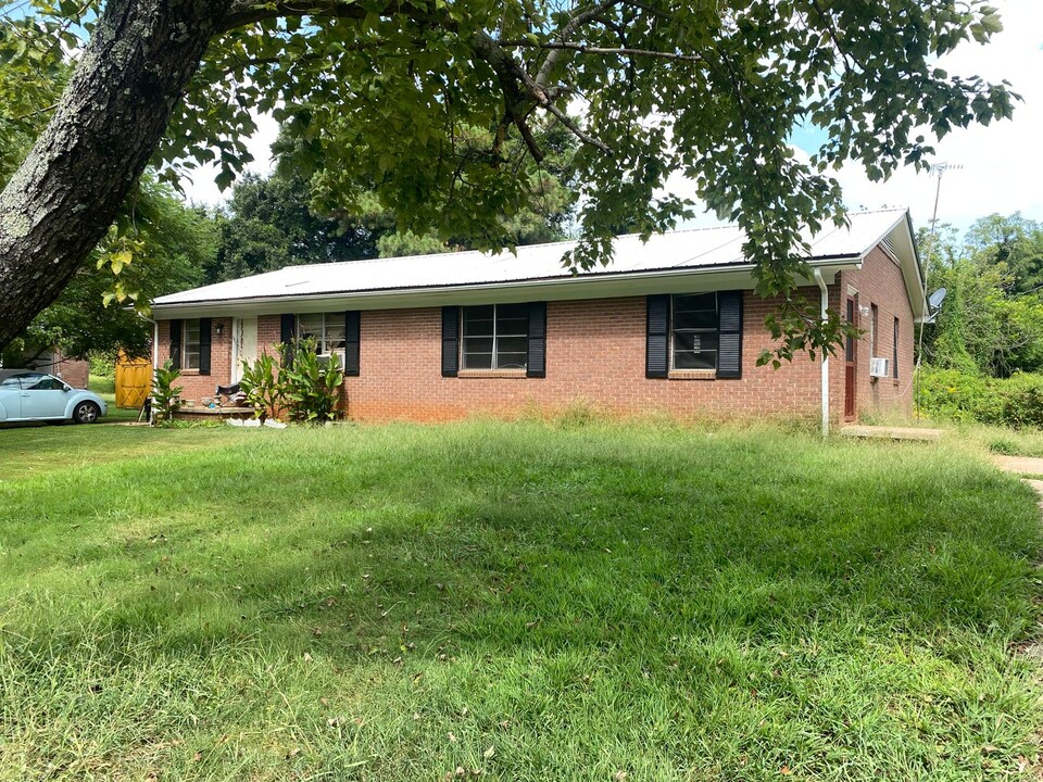 123 Oak Ave in Shelby, NC - Building Photo