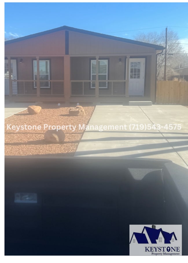 property at 632-634 Edna Ln