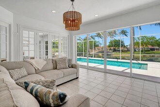 3727 Guadiato Ct in Naples, FL - Building Photo - Building Photo