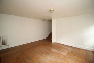 932 N Charles St in Baltimore, MD - Building Photo - Building Photo