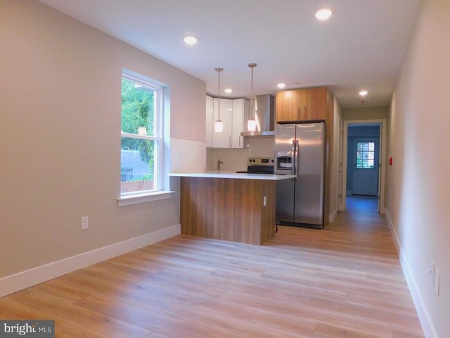 property at 1741 Fontain St