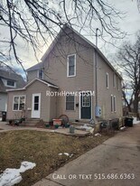 1354 E 12th St in Des Moines, IA - Building Photo
