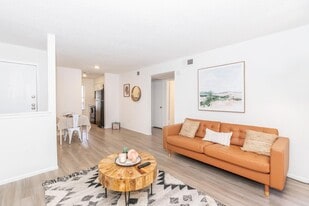 2502 Babcock Rd, Unit Residence at Medical - 1 Bedroom in San Antonio, TX - Building Photo