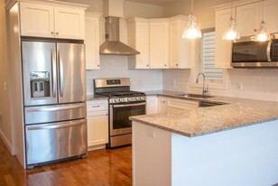 391 Ogden Ave. in Jersey City, NJ - Building Photo