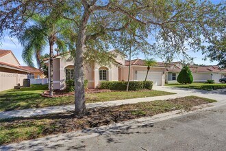 345 SW 188th Ave in Pembroke Pines, FL - Building Photo - Building Photo