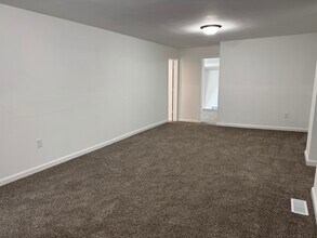 24408 75th St in Salem Lakes, WI - Building Photo - Building Photo