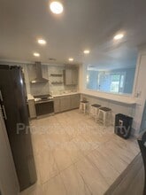 5228 Hummingbird Dr in Pocono Summit, PA - Building Photo - Building Photo