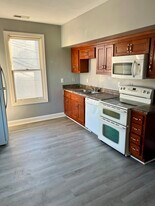 908 Franklin Rd SW, Unit 2 in Roanoke, VA - Building Photo