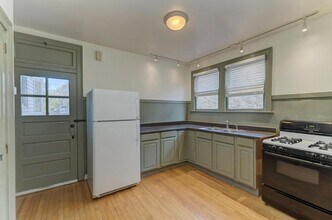 6738 N Rockwell St in Chicago, IL - Building Photo - Building Photo