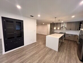 2080 Thunderbird Trail in Maitland, FL - Building Photo - Building Photo