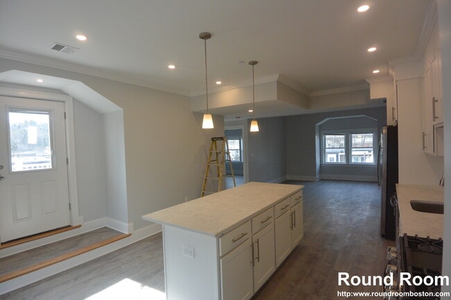 120 Kenrick St, Unit 2