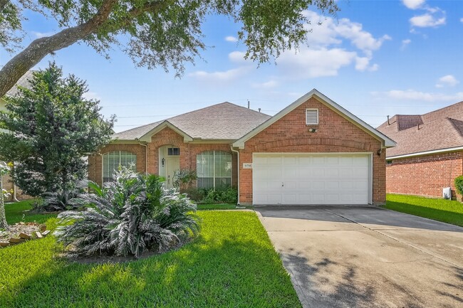 11714 Peachwood Lake Dr