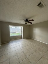 1110 W Shilo Dr, Unit D in Baker, LA - Foto de edificio - Building Photo