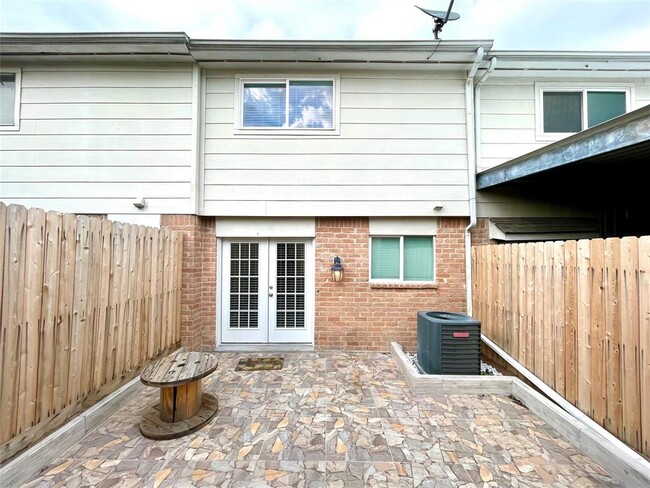 property at 11525 Beechnut St