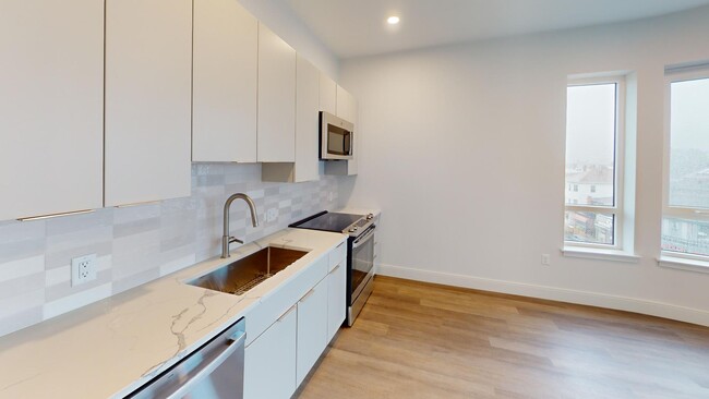 951 Dorchester Ave, Unit #2