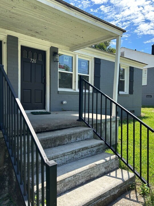 720 State Rd S-38-225 in Orangeburg, SC - Building Photo