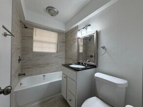 6505 Cherokee Dr in Warr Acres, OK - Building Photo - Building Photo