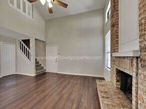 2903 Harbinger Ln in Dallas, TX - Building Photo - Building Photo
