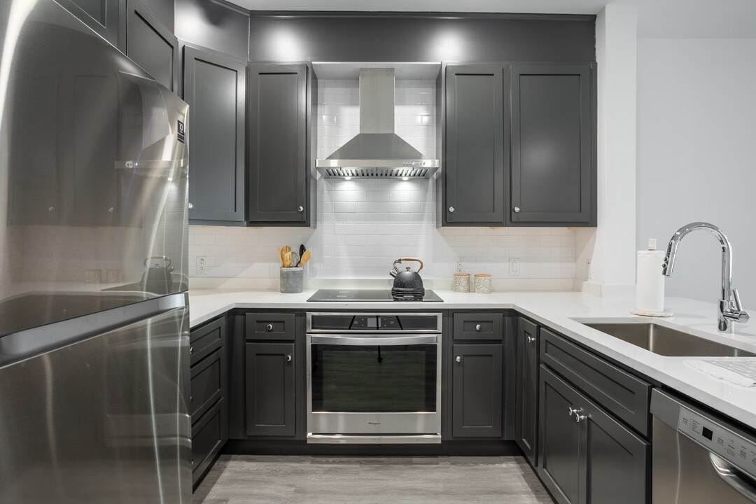 The Rockwell Apartments in New Rochelle, NY - Building Photo