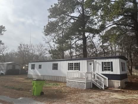 property at 606 Fernwood Ln