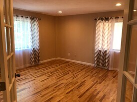 274 Chestnut Ave, Unit N in Boston, MA - Building Photo