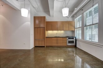 2 Mint Plaza in San Francisco, CA - Foto de edificio - Building Photo
