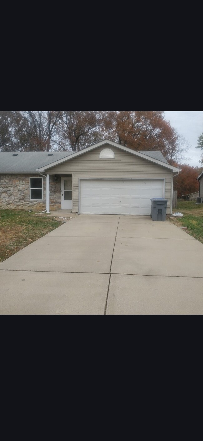 38 Joan Dr, Unit 38b Joan