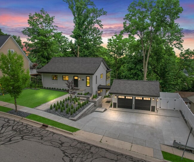 property at 462 East St
