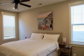 425 Live Oak Dr in Oxford, MS - Building Photo - Building Photo