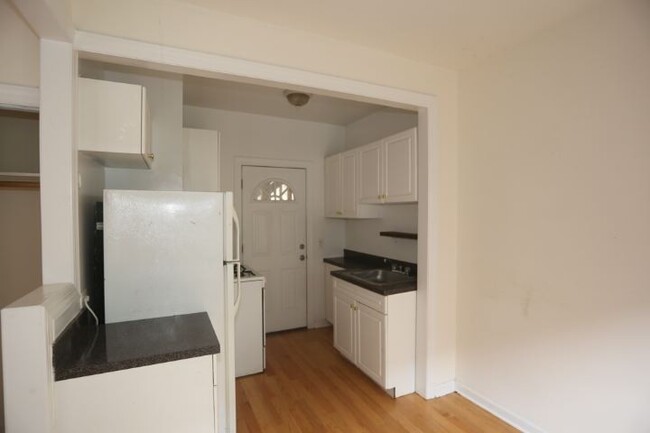 3826.5 N Fremont St in Chicago, IL - Building Photo - Building Photo