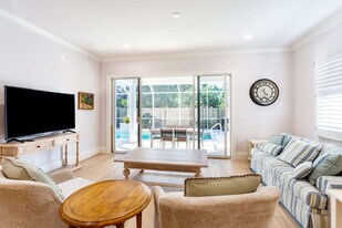 828 110th Ave N, Unit SI ID1504175P in Naples, FL - Building Photo