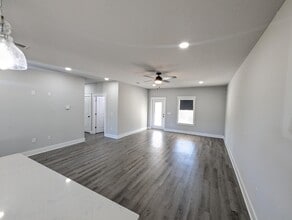 5841 Congress St in Gulf Breeze, FL - Building Photo - Building Photo