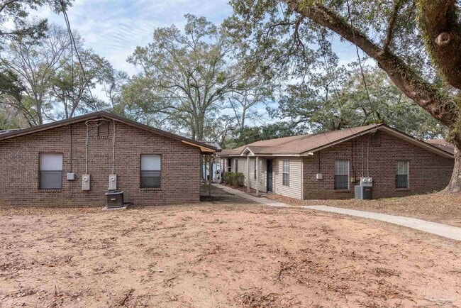 property at 5405 E Shore Dr