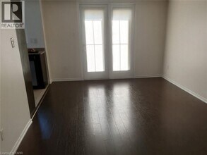 2579 Sixth Line in Oakville, ON - Building Photo - Building Photo