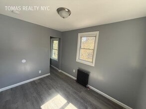 76 Bruce Ave in Yonkers, NY - Building Photo - Building Photo