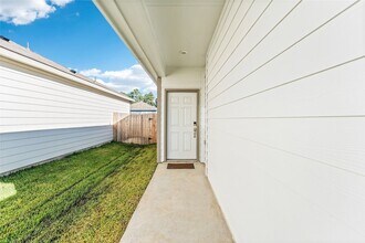 16215 Globetrotter Ct in Porter, TX - Foto de edificio - Building Photo