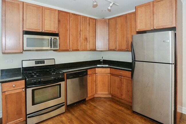 3814 N Sheffield Ave, Unit 1