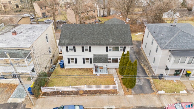 21 N Spring St in Ansonia, CT - Building Photo - Building Photo