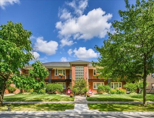 1427 Homestead Rd in La Grange Park, IL - Building Photo