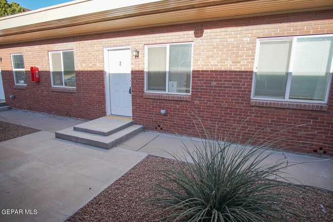 property at 2866 Grant Ave