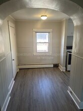 45 Elm St in Waterville, ME - Foto de edificio - Building Photo